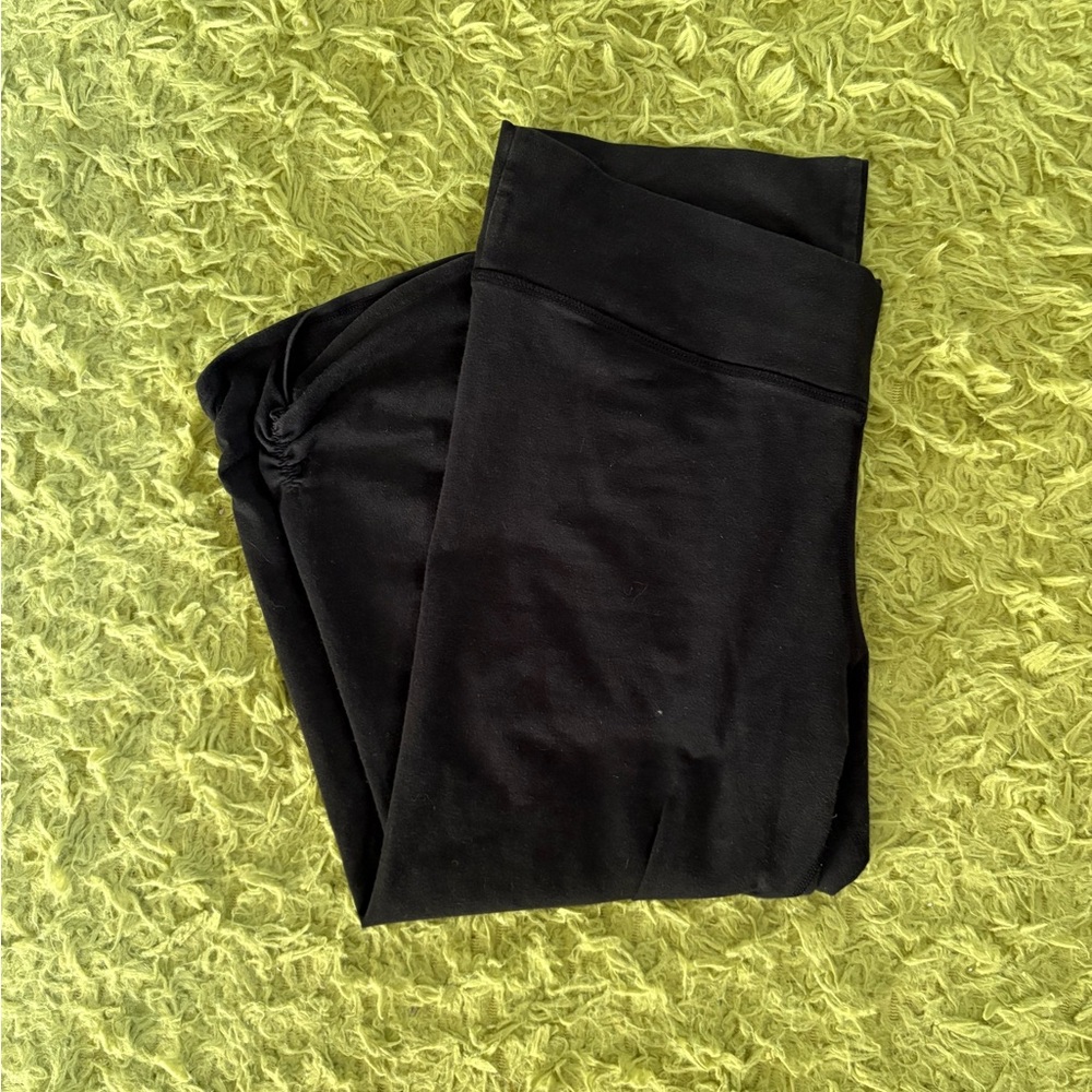 Black Capri Leggings
